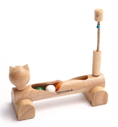 猫のかたちの木製おもちゃ ネコモノ帳